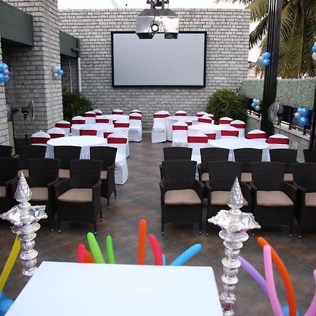 Urvashi Residency Hotel Madras Buitenkant foto