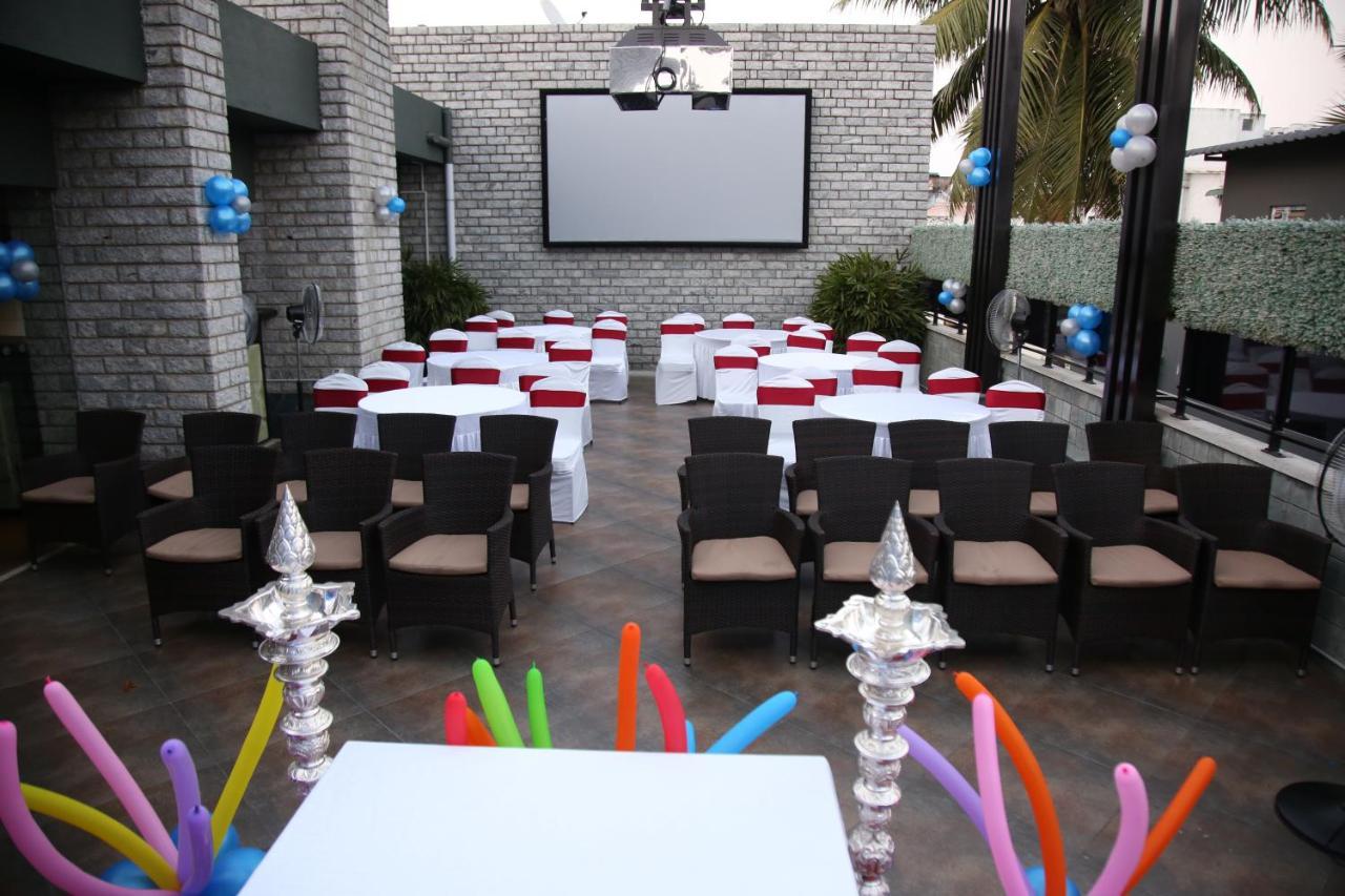 Urvashi Residency Hotel Madras Buitenkant foto