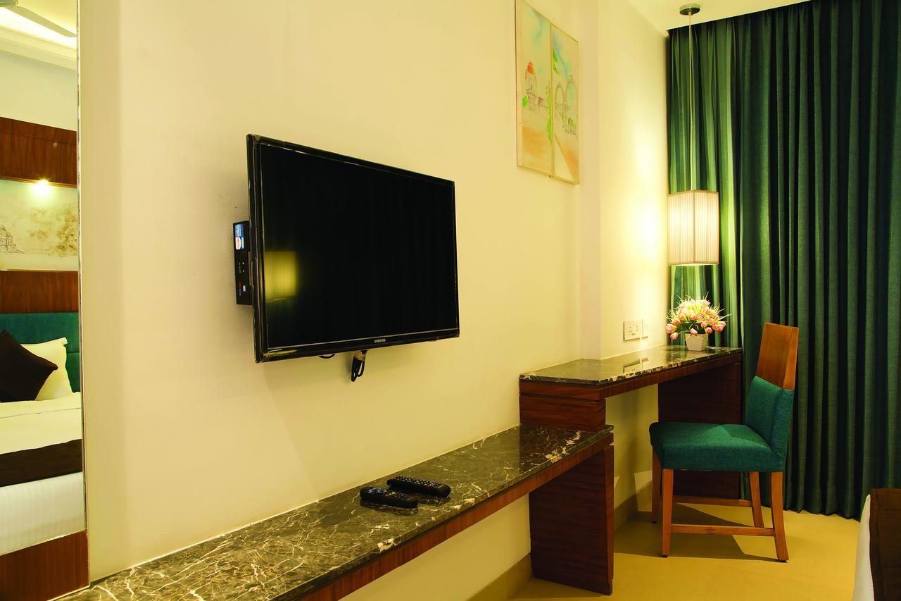 Urvashi Residency Hotel Madras Buitenkant foto