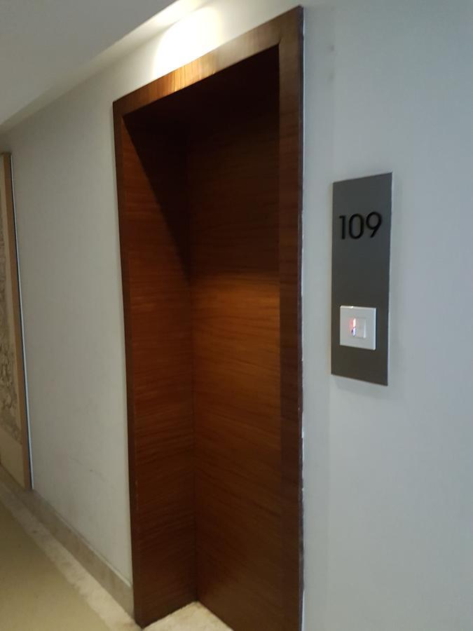 Urvashi Residency Hotel Madras Buitenkant foto