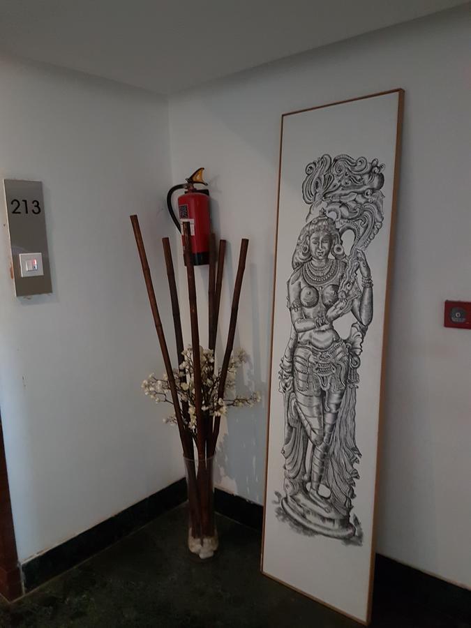 Urvashi Residency Hotel Madras Buitenkant foto