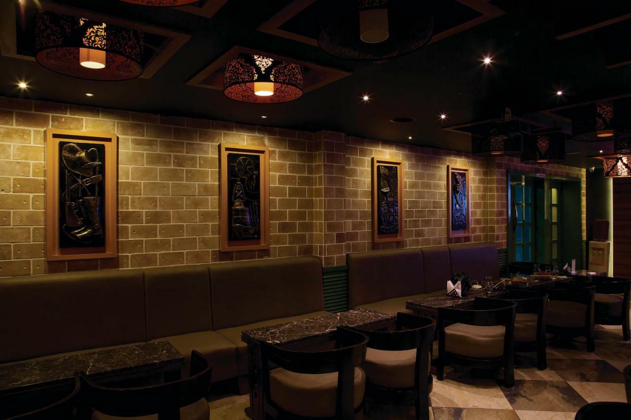 Urvashi Residency Hotel Madras Buitenkant foto